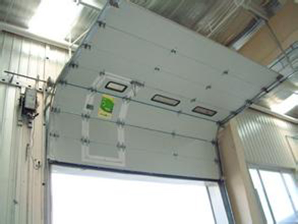 卷帘门的装置操作手艺及清洁办法