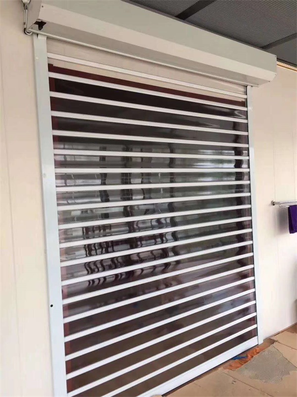 水晶折叠门优异的性能先容